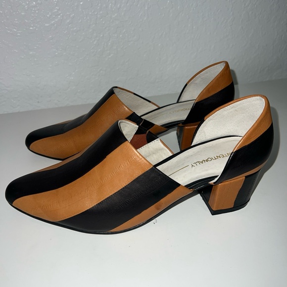 INTENTIONALLY BLANK Brown Black Leather Block Heel Shoes Size 37 (US 6.5-7) - Picture 1 of 7